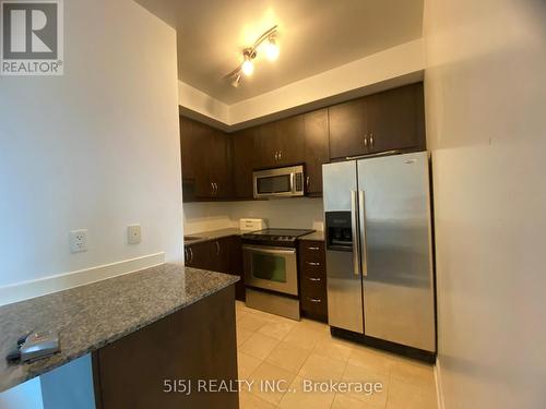 2001 - 18 Holmes Avenue, Toronto, ON - Indoor Photo Showing Kitchen With Stainless Steel Kitchen