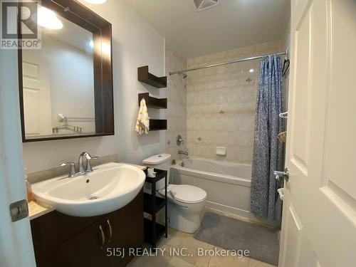 2001 - 18 Holmes Avenue, Toronto, ON - Indoor Photo Showing Bathroom