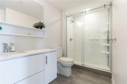 340 Plains Road E|Unit #512, Burlington, ON - Indoor Photo Showing Bathroom