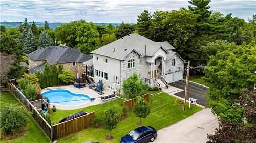 175 Oakhill Place, Hamilton, ON - Outdoor With In Ground Pool