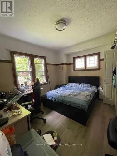 84 Arnold Street, Hamilton, ON - Indoor Photo Showing Bedroom