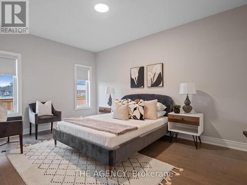 33 Austin Drive, Welland, ON - Indoor Photo Showing Bedroom