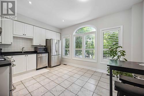 6 - 36 Mendota Road, Toronto (Stonegate-Queensway), ON - Indoor Photo Showing Kitchen