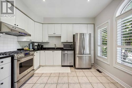 6 - 36 Mendota Road, Toronto (Stonegate-Queensway), ON - Indoor Photo Showing Kitchen