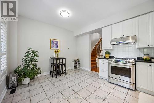 6 - 36 Mendota Road, Toronto (Stonegate-Queensway), ON - Indoor Photo Showing Kitchen