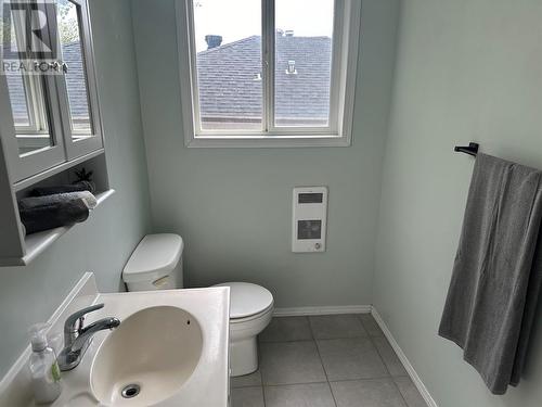 9700 10 Street, Dawson Creek, BC - Indoor Photo Showing Bathroom