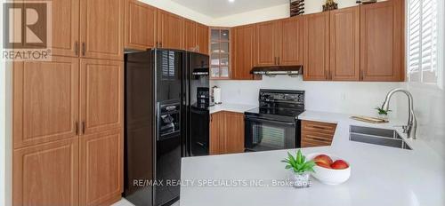 16 Mario Street, Brampton (Bram East), ON - Indoor Photo Showing Kitchen With Double Sink