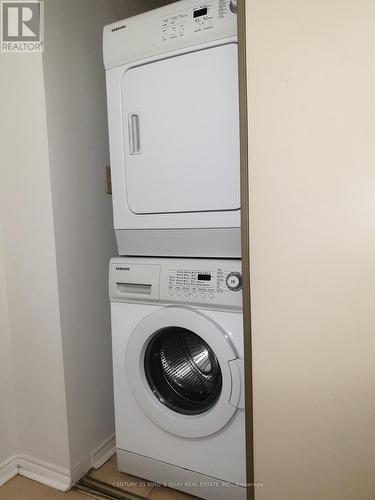 1107 - 160 Alton Towers Circle, Toronto (Milliken), ON - Indoor Photo Showing Laundry Room