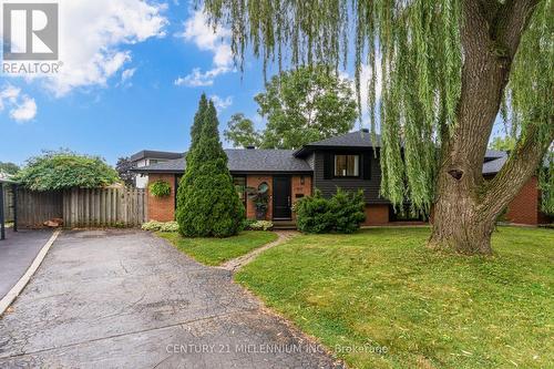 409 Scarsdale Crescent, Oakville (Bronte West), ON - Outdoor