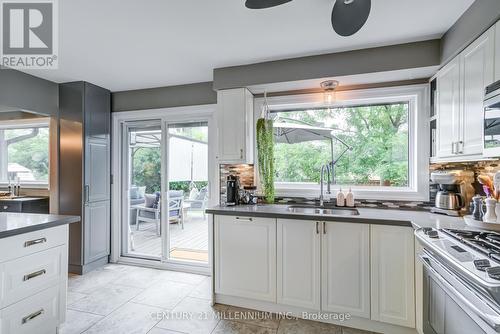 409 Scarsdale Crescent, Oakville (Bronte West), ON - Indoor Photo Showing Kitchen With Double Sink