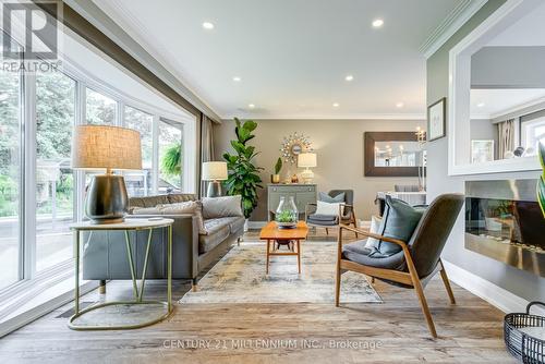 409 Scarsdale Crescent, Oakville (Bronte West), ON - Indoor Photo Showing Living Room With Fireplace