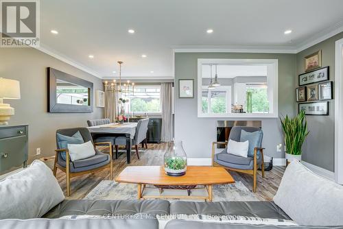 409 Scarsdale Crescent, Oakville (Bronte West), ON - Indoor Photo Showing Living Room