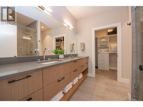 175 Predator Ridge Drive Unit# 10 Lot# 10, Vernon, BC - Indoor Photo Showing Bathroom