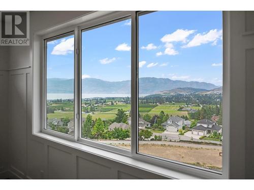 2871 Copper Ridge Drive, West Kelowna, BC - Indoor Photo Showing Other Room