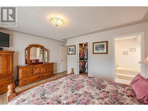 8728 Milne Road, Summerland, BC - Indoor Photo Showing Bedroom