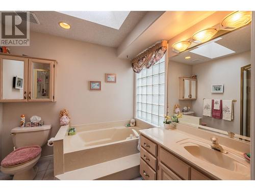 8728 Milne Road, Summerland, BC - Indoor Photo Showing Bathroom