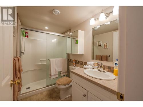 8728 Milne Road, Summerland, BC - Indoor Photo Showing Bathroom