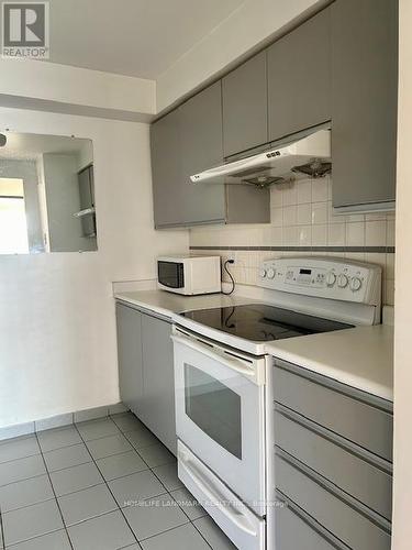 1503 - 298 Jarvis Street, Toronto (Church-Yonge Corridor), ON - Indoor Photo Showing Kitchen