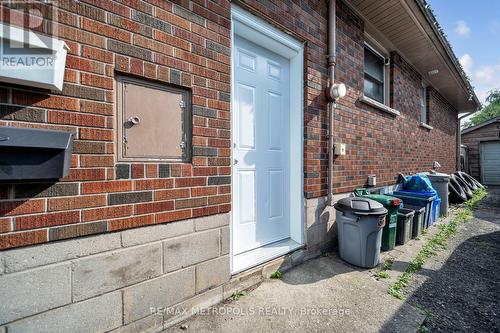 12 Boys Street N, Barrie (Queen'S Park), ON - Outdoor With Exterior