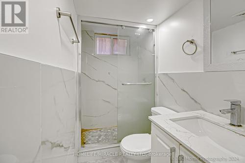 30 Fallowfield Road, Toronto (Rexdale-Kipling), ON - Indoor Photo Showing Bathroom