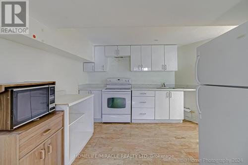 30 Fallowfield Road, Toronto (Rexdale-Kipling), ON - Indoor Photo Showing Kitchen