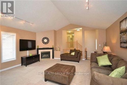 5316 Hollypoint Avenue, Mississauga, ON - Indoor Photo Showing Living Room With Fireplace