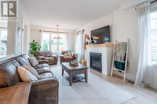 2935 Berwick Drive, Burlington (Rose), ON - Indoor Photo Showing Living Room With Fireplace