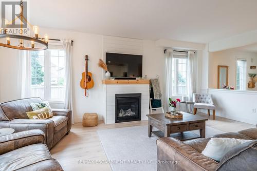 2935 Berwick Drive, Burlington (Rose), ON - Indoor Photo Showing Living Room With Fireplace