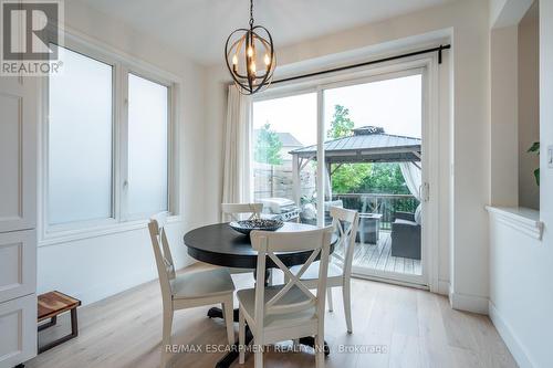 2935 Berwick Drive, Burlington (Rose), ON - Indoor Photo Showing Dining Room