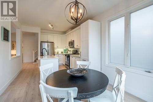 2935 Berwick Drive, Burlington (Rose), ON - Indoor Photo Showing Dining Room