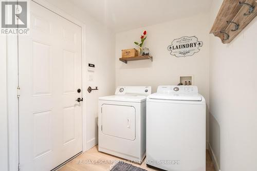 2935 Berwick Drive, Burlington (Rose), ON - Indoor Photo Showing Laundry Room