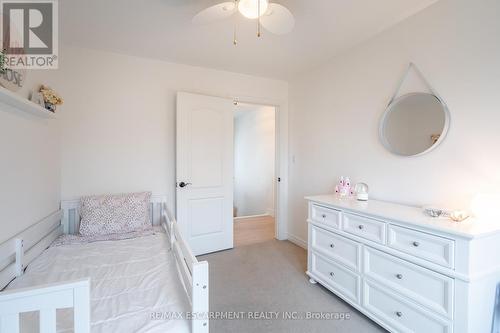 2935 Berwick Drive, Burlington (Rose), ON - Indoor Photo Showing Bedroom