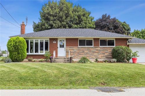 225 Helena Avenue, Winona, ON - Outdoor With Facade