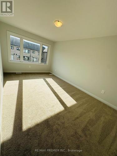 18 Keenan Street, Kawartha Lakes (Lindsay), ON - Indoor Photo Showing Other Room