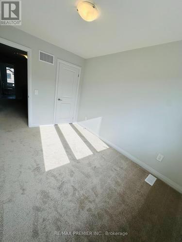 18 Keenan Street, Kawartha Lakes (Lindsay), ON - Indoor Photo Showing Other Room