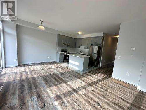 18 Keenan Street, Kawartha Lakes (Lindsay), ON - Indoor Photo Showing Kitchen