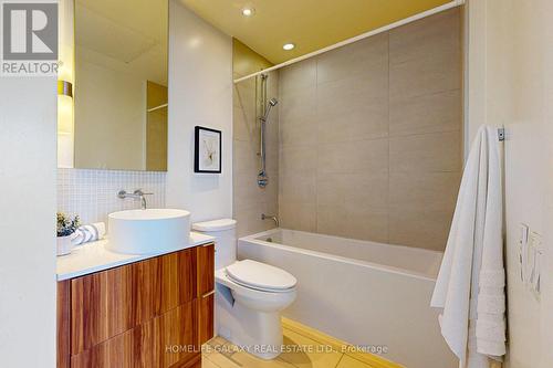 1307 - 185 Roehampton Avenue, Toronto (Mount Pleasant West), ON - Indoor Photo Showing Bathroom