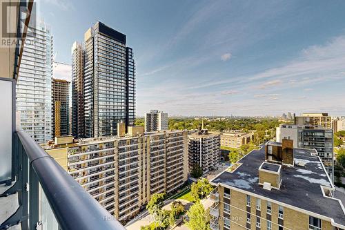 1307 - 185 Roehampton Avenue, Toronto (Mount Pleasant West), ON - Outdoor With Balcony With Facade