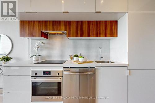 1307 - 185 Roehampton Avenue, Toronto (Mount Pleasant West), ON - Indoor Photo Showing Kitchen