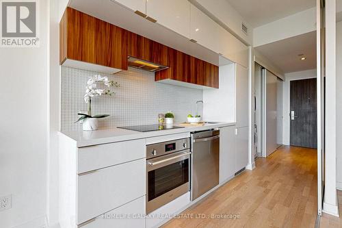 1307 - 185 Roehampton Avenue, Toronto (Mount Pleasant West), ON - Indoor Photo Showing Kitchen