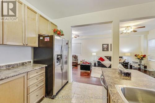 86 Glendarling Crescent, Hamilton, ON - Indoor Photo Showing Kitchen