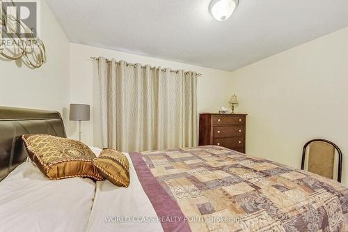 86 Glendarling Crescent, Hamilton (Stoney Creek), ON - Indoor Photo Showing Bedroom