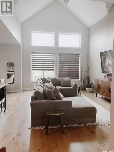 110 Hayward Drive, Carlyle, SK - Indoor Photo Showing Living Room