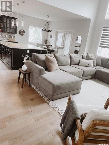 110 Hayward Drive, Carlyle, SK - Indoor Photo Showing Living Room