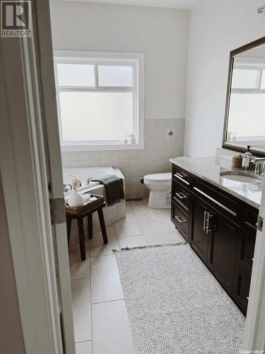 110 Hayward Drive, Carlyle, SK - Indoor Photo Showing Bathroom