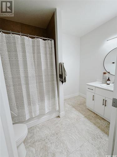 110 Hayward Drive, Carlyle, SK - Indoor Photo Showing Bathroom