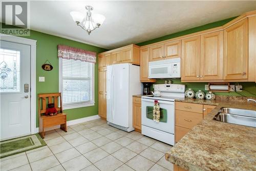 113 Colby Crescent, Moncton, NB - Indoor Photo Showing Kitchen With Double Sink