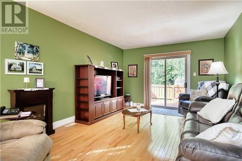 113 Colby Crescent, Moncton, NB - Indoor Photo Showing Living Room