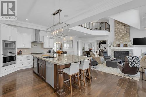 1805 Scott Crescent, West Kelowna, BC - Indoor Photo Showing Kitchen With Upgraded Kitchen