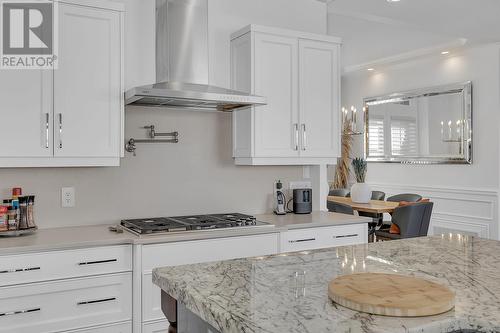 1805 Scott Crescent, West Kelowna, BC - Indoor Photo Showing Kitchen